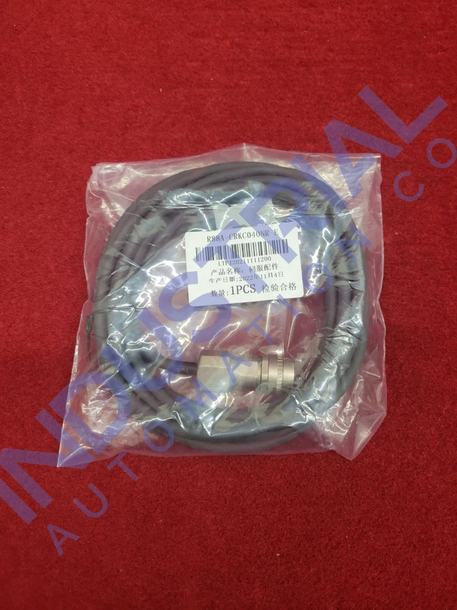Omron R88A-CRKC040NR-E